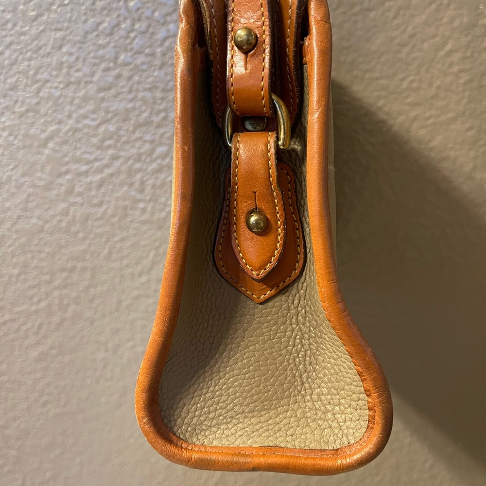 Dooney & Bourke cross body bag - Picture 6 of 13